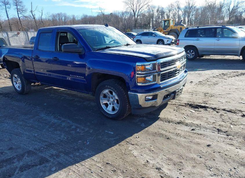 2014 Chevrolet Silverado 1500 2LT (VIN 1GCVKREC3EZ372104) main photo