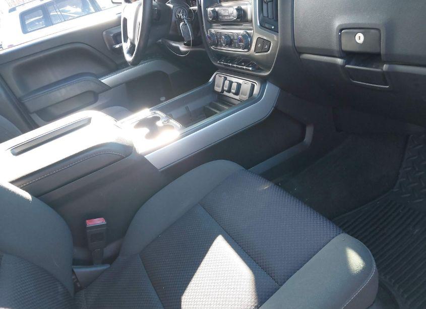 Photo 5 of 2014 Chevrolet Silverado 1500 2LT (VIN 1GCVKREC3EZ372104)