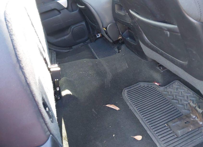 Photo 8 of 2014 Chevrolet Silverado 1500 2LT (VIN 1GCVKREC3EZ372104)