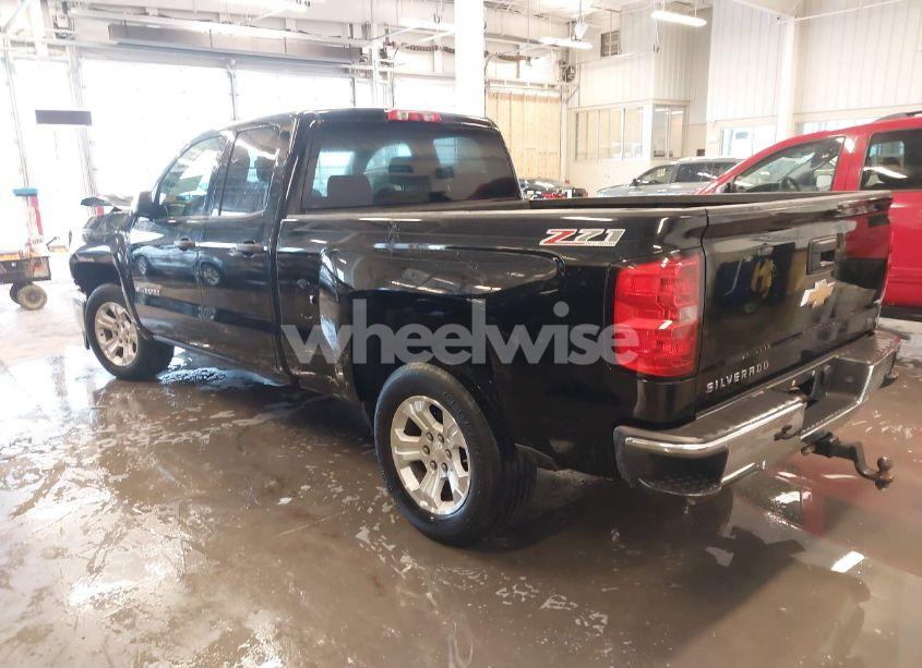 Photo 3 of 2014 Chevrolet Silverado 1500 2LT (VIN 1GCVKREC3EZ390389)