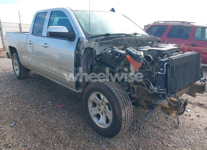 2015 Chevrolet Silverado 1500 2LT (VIN 1GCVKREC3FZ153869) main photo