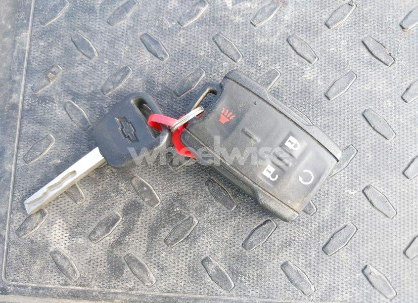 Photo 11 of 2015 Chevrolet Silverado 1500 2LT (VIN 1GCVKREC3FZ153869)