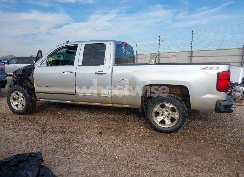 Photo 15 of 2015 Chevrolet Silverado 1500 2LT (VIN 1GCVKREC3FZ153869)