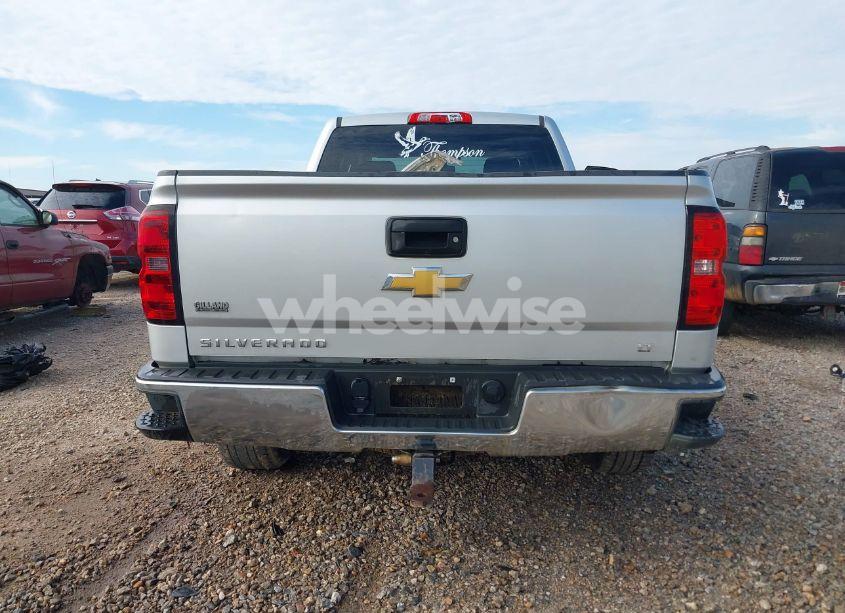 Photo 17 of 2015 Chevrolet Silverado 1500 2LT (VIN 1GCVKREC3FZ153869)
