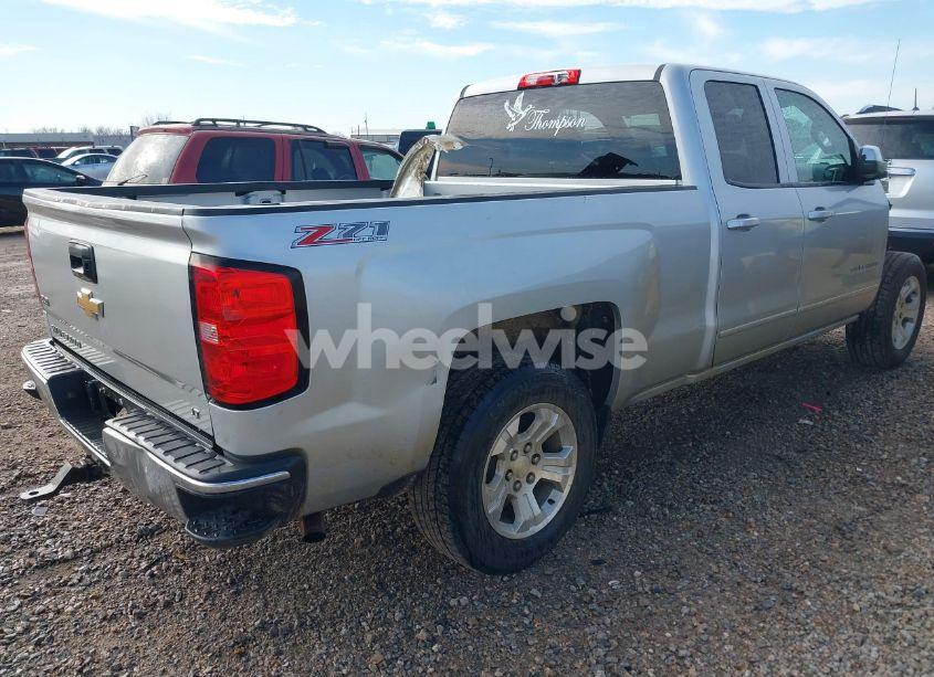 Photo 4 of 2015 Chevrolet Silverado 1500 2LT (VIN 1GCVKREC3FZ153869)
