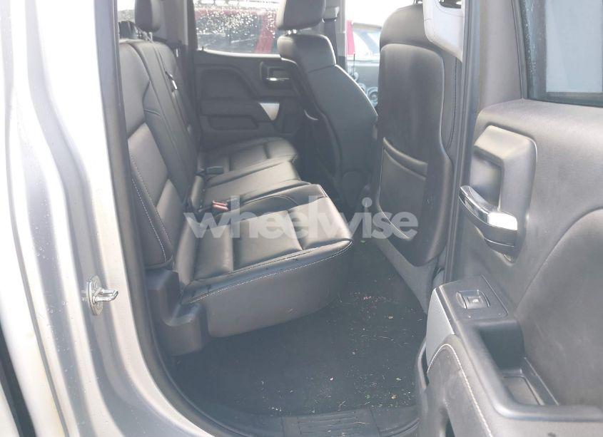 Photo 8 of 2015 Chevrolet Silverado 1500 2LT (VIN 1GCVKREC3FZ153869)