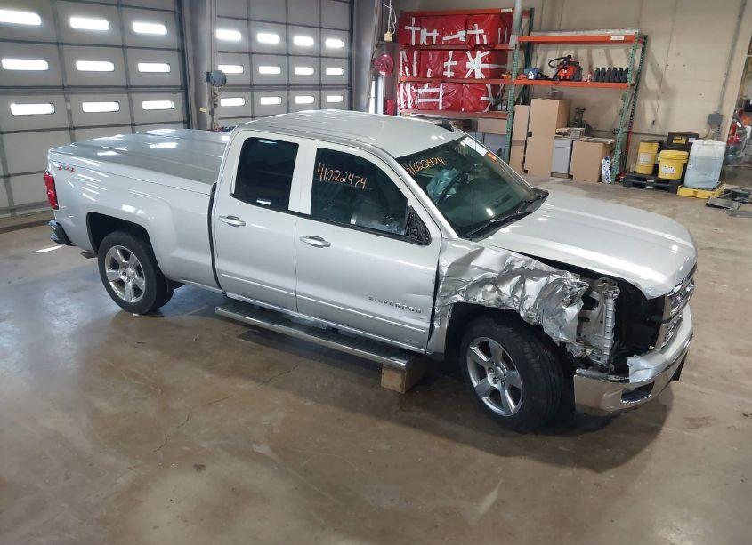 2015 Chevrolet Silverado 1500 1LT (VIN 1GCVKREC3FZ164676) main photo