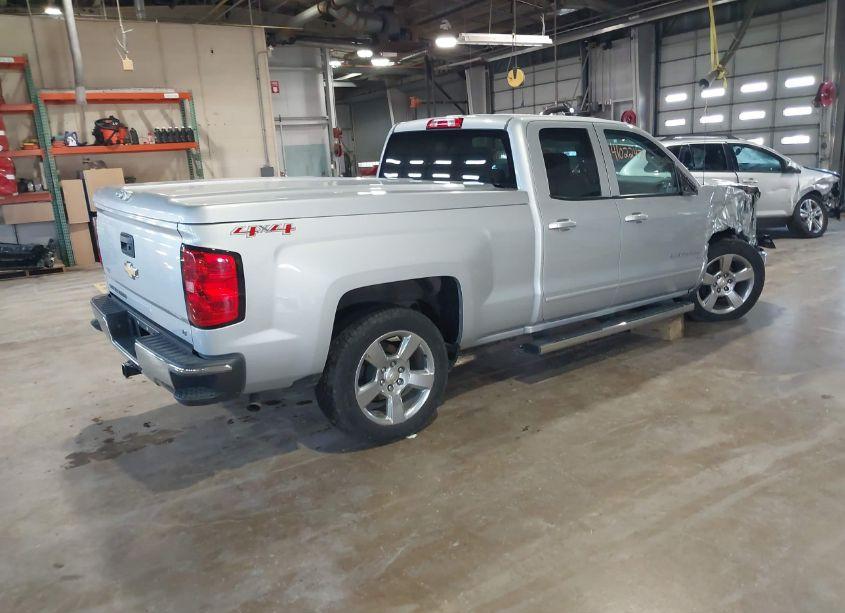 Photo 4 of 2015 Chevrolet Silverado 1500 1LT (VIN 1GCVKREC3FZ164676)