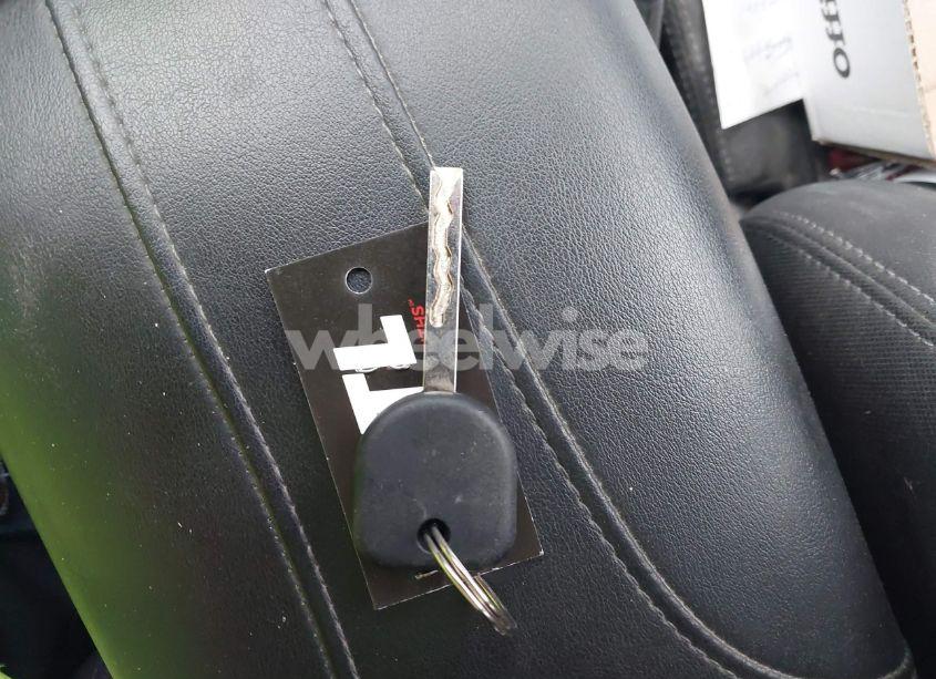 Photo 11 of 2015 Chevrolet Silverado 1500 2LT (VIN 1GCVKREC3FZ170154)