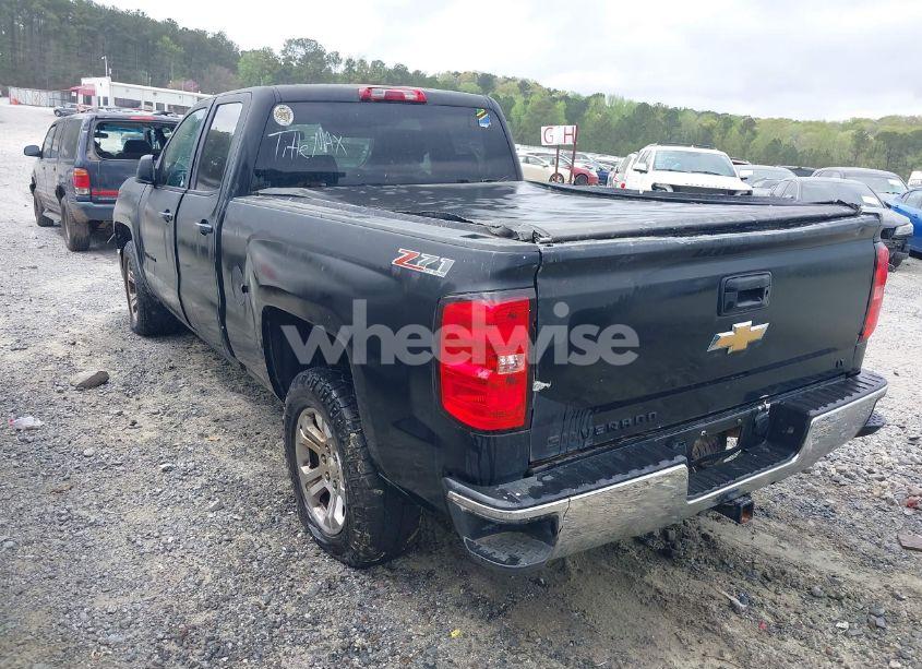 Photo 3 of 2015 Chevrolet Silverado 1500 2LT (VIN 1GCVKREC3FZ170154)