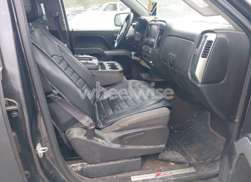 Photo 5 of 2015 Chevrolet Silverado 1500 2LT (VIN 1GCVKREC3FZ170154)