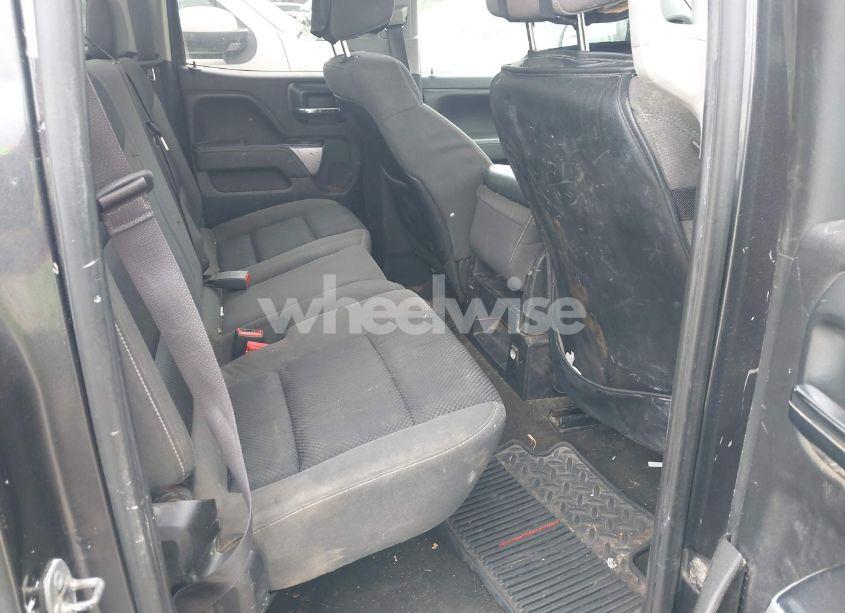 Photo 8 of 2015 Chevrolet Silverado 1500 2LT (VIN 1GCVKREC3FZ170154)