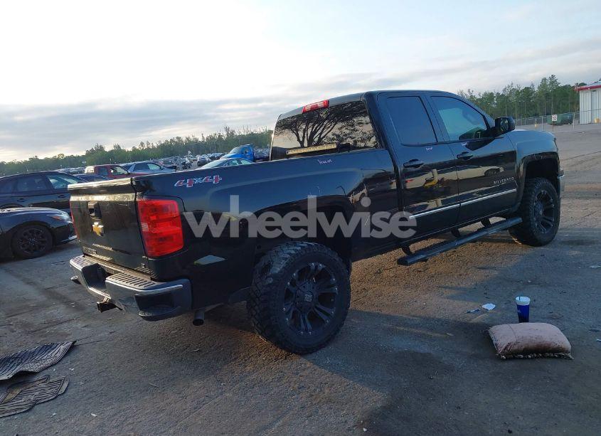 Photo 4 of 2015 Chevrolet Silverado 1500 1LT (VIN 1GCVKREC3FZ241773)