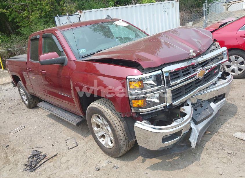 2015 Chevrolet Silverado 1500 2LT (VIN 1GCVKREC3FZ255883) main photo
