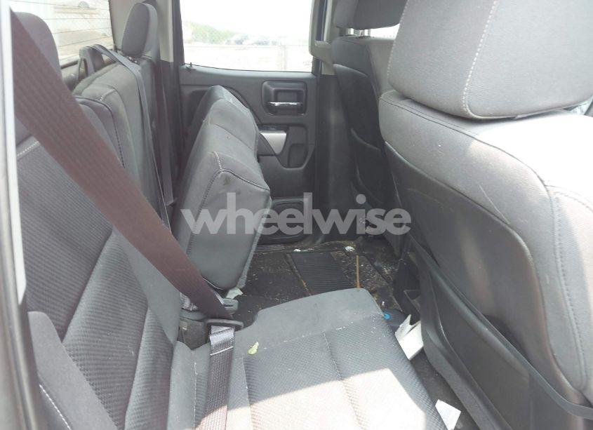 Photo 8 of 2015 Chevrolet Silverado 1500 2LT (VIN 1GCVKREC3FZ255883)