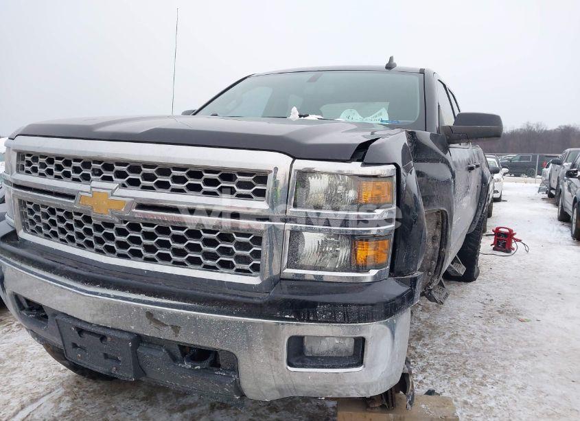 Photo 2 of 2015 Chevrolet Silverado 1500 1LT (VIN 1GCVKREC3FZ321347)