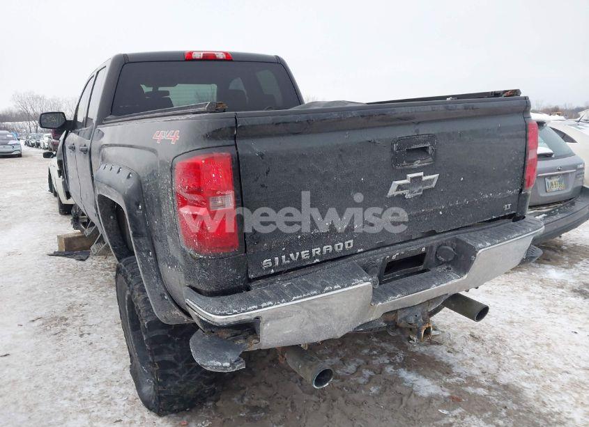 Photo 3 of 2015 Chevrolet Silverado 1500 1LT (VIN 1GCVKREC3FZ321347)