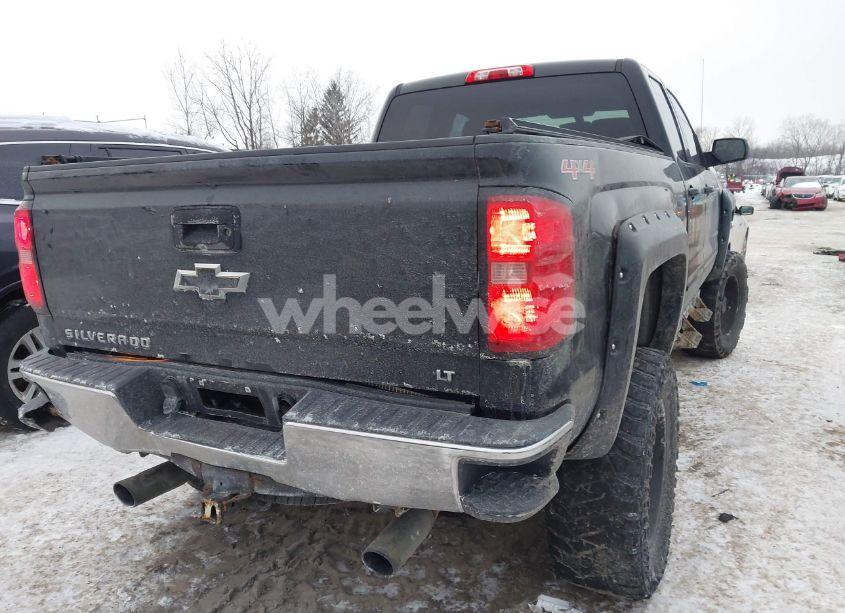 Photo 4 of 2015 Chevrolet Silverado 1500 1LT (VIN 1GCVKREC3FZ321347)