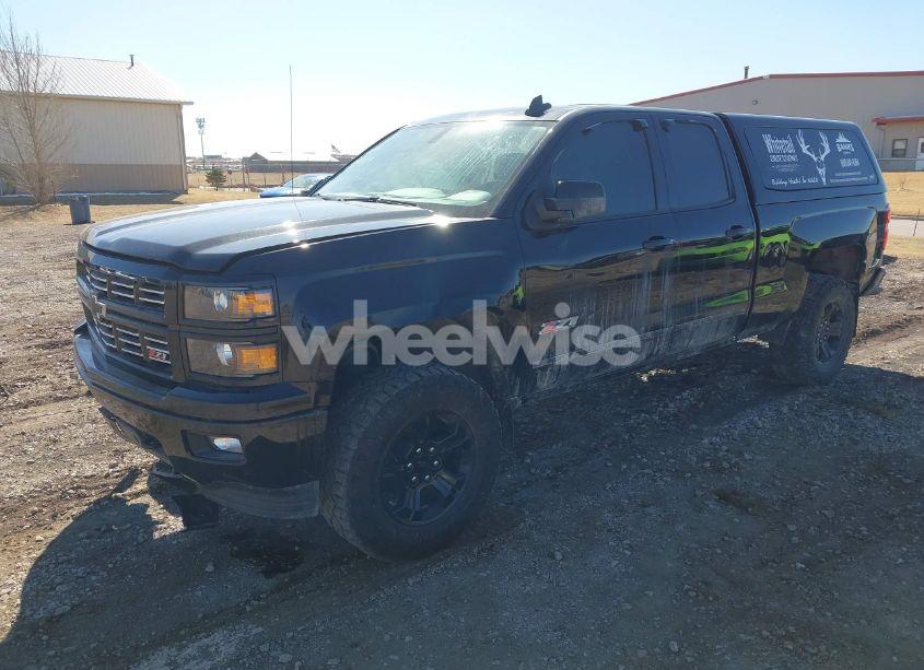 Photo 2 of 2015 Chevrolet Silverado 1500 2LT (VIN 1GCVKREC3FZ332669)
