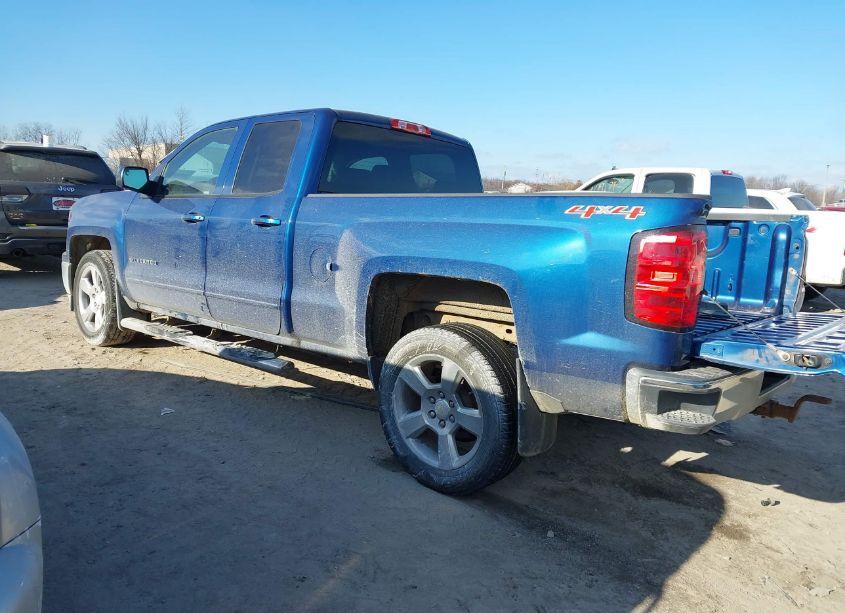 Photo 3 of 2015 Chevrolet Silverado 1500 1LT (VIN 1GCVKREC3FZ338195)