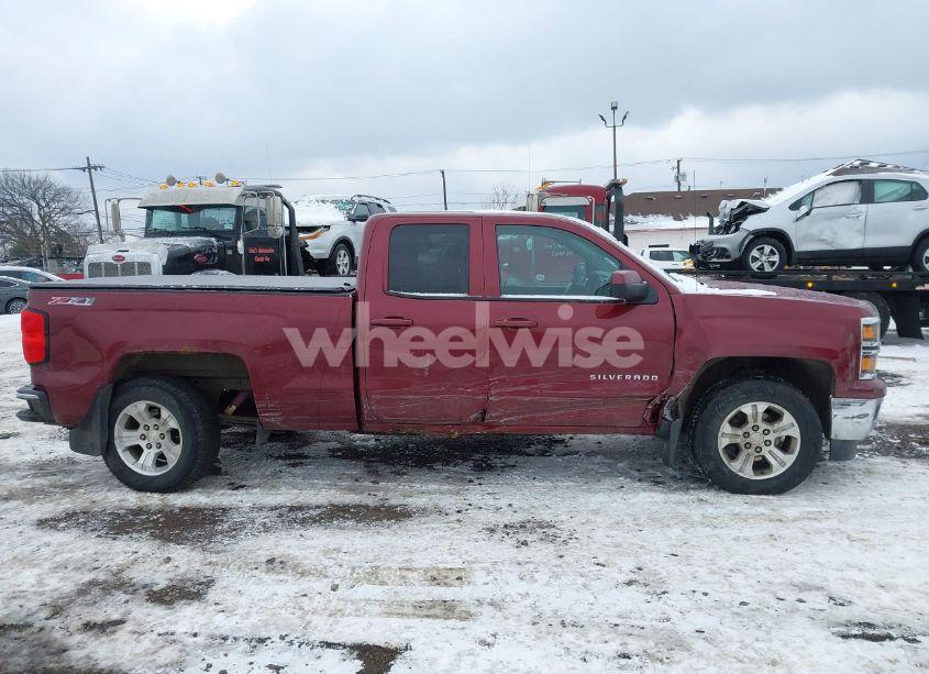 Photo 13 of 2015 Chevrolet Silverado 1500 2LT (VIN 1GCVKREC3FZ342991)