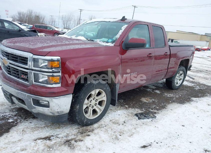 Photo 2 of 2015 Chevrolet Silverado 1500 2LT (VIN 1GCVKREC3FZ342991)