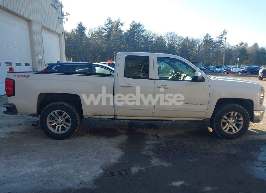 Photo 13 of 2015 Chevrolet Silverado 1500 1LT (VIN 1GCVKREC3FZ345776)