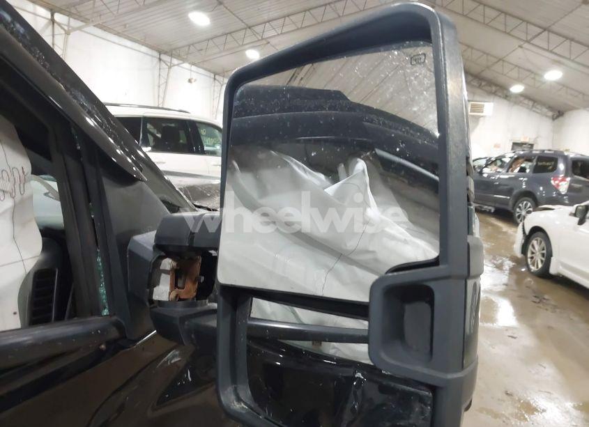 Photo 5 of 2015 Chevrolet Silverado 1500 2LT (VIN 1GCVKREC3FZ374890)