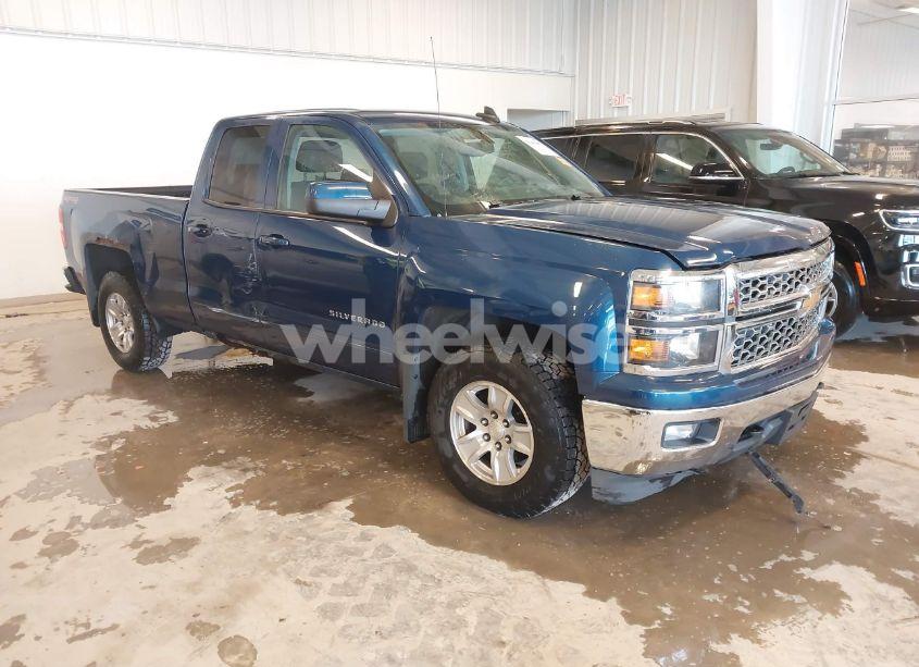 2015 Chevrolet Silverado 1500 1LT (VIN 1GCVKREC3FZ402123) main photo
