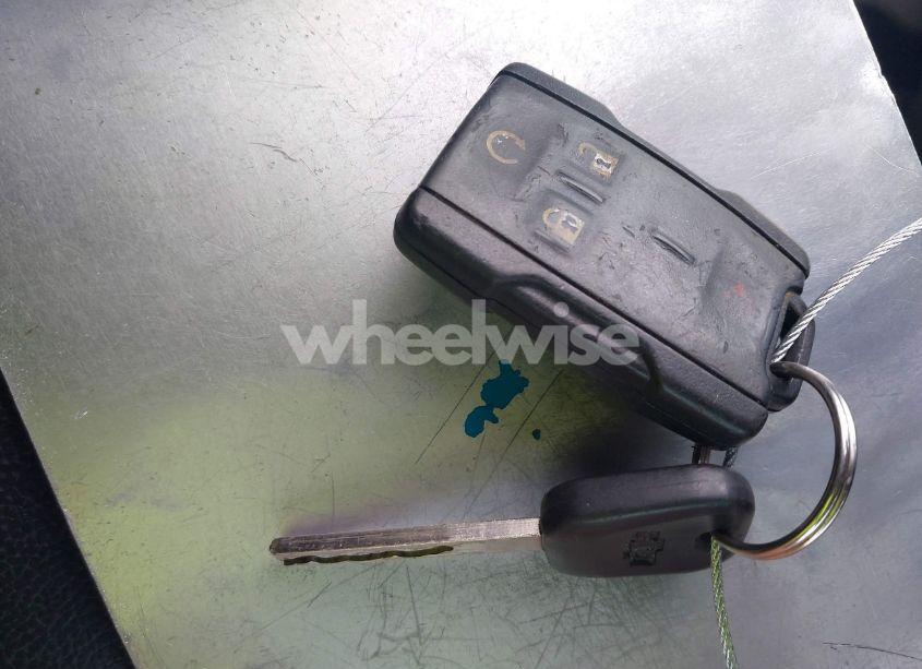 Photo 11 of 2015 Chevrolet Silverado 1500 2LT (VIN 1GCVKREC3FZ439821)