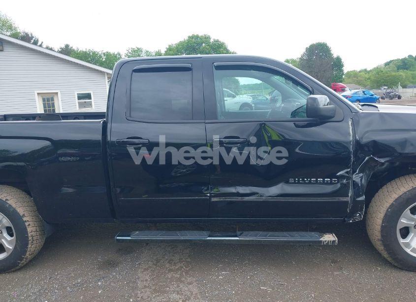 Photo 14 of 2015 Chevrolet Silverado 1500 2LT (VIN 1GCVKREC3FZ439821)