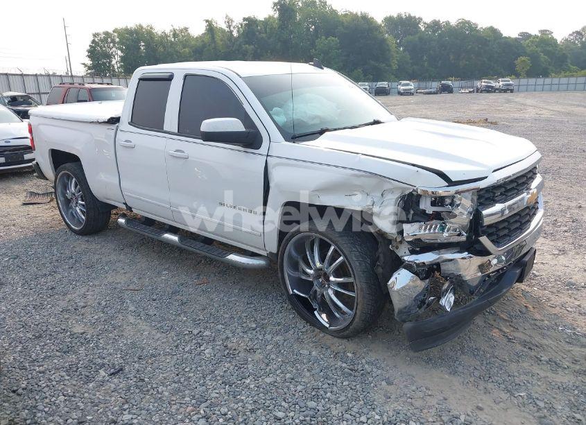 2016 Chevrolet Silverado 1500 LT (VIN 1GCVKREC3GZ105807) main photo