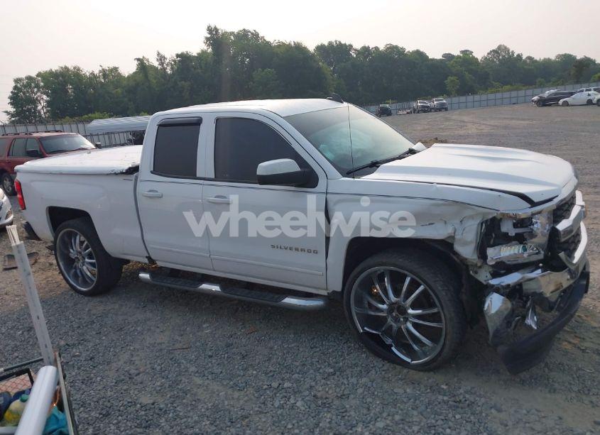 Photo 14 of 2016 Chevrolet Silverado 1500 LT (VIN 1GCVKREC3GZ105807)