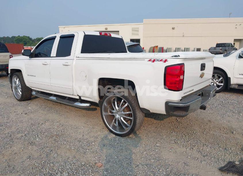 Photo 3 of 2016 Chevrolet Silverado 1500 LT (VIN 1GCVKREC3GZ105807)