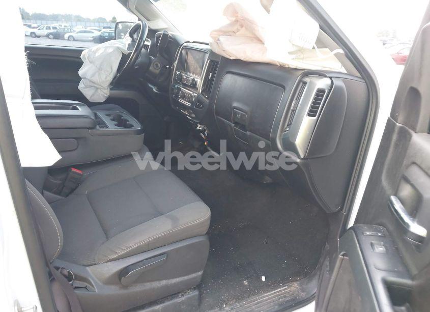 Photo 5 of 2016 Chevrolet Silverado 1500 LT (VIN 1GCVKREC3GZ105807)