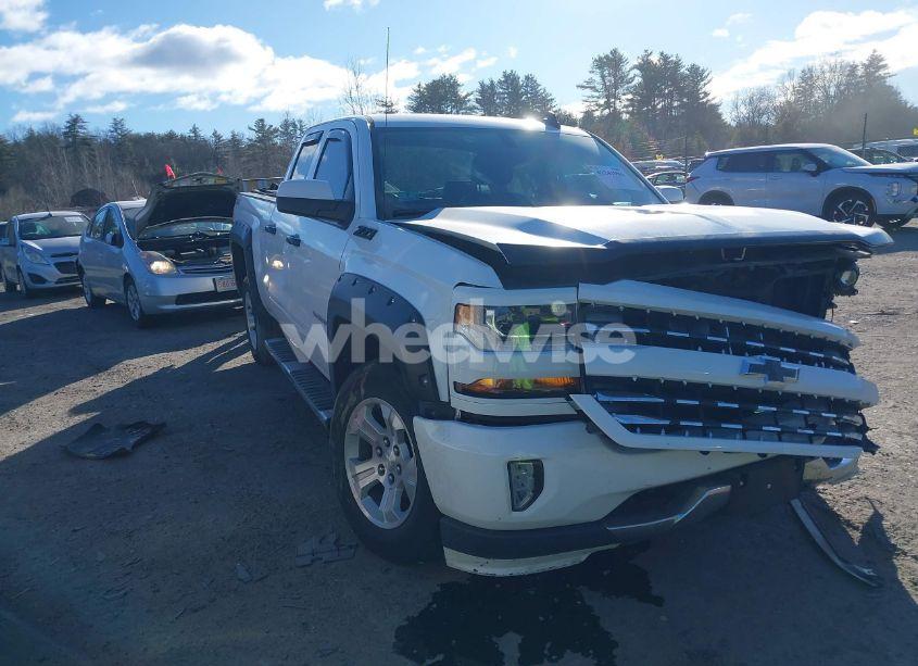 2016 Chevrolet Silverado 1500 2LT (VIN 1GCVKREC3GZ141125) main photo