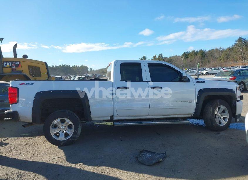 Photo 13 of 2016 Chevrolet Silverado 1500 2LT (VIN 1GCVKREC3GZ141125)