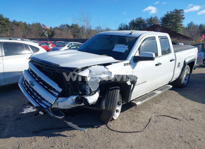 Photo 2 of 2016 Chevrolet Silverado 1500 2LT (VIN 1GCVKREC3GZ141125)