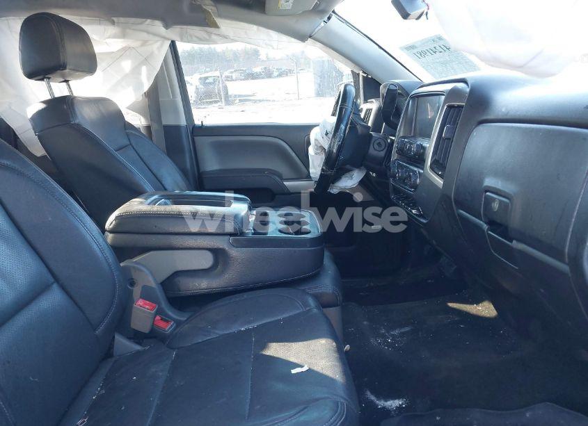 Photo 5 of 2016 Chevrolet Silverado 1500 2LT (VIN 1GCVKREC3GZ141125)