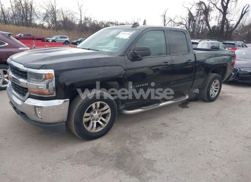 Photo 2 of 2016 Chevrolet Silverado 1500 1LT (VIN 1GCVKREC3GZ149919)