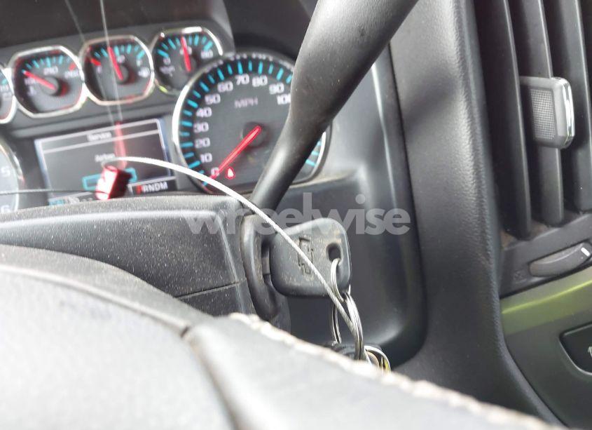 Photo 11 of 2016 Chevrolet Silverado 1500 2LT (VIN 1GCVKREC3GZ226188)