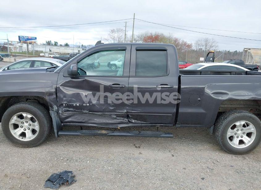 Photo 14 of 2016 Chevrolet Silverado 1500 2LT (VIN 1GCVKREC3GZ226188)