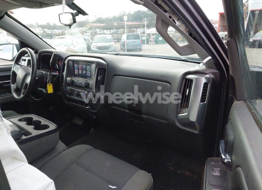 Photo 5 of 2016 Chevrolet Silverado 1500 2LT (VIN 1GCVKREC3GZ226188)