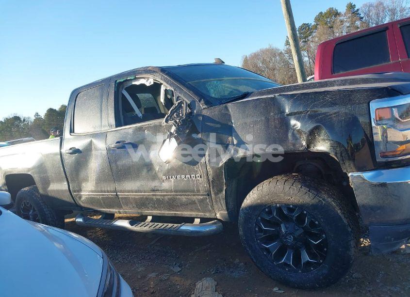 Photo 13 of 2016 Chevrolet Silverado 1500 1LT (VIN 1GCVKREC3GZ355256)