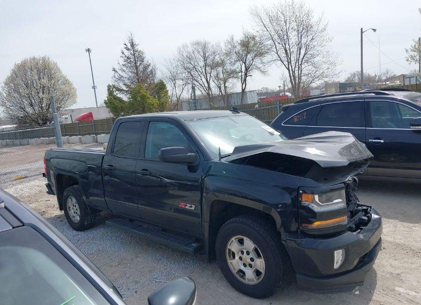 Photo 13 of 2016 Chevrolet Silverado 1500 2LT (VIN 1GCVKREC3GZ376043)