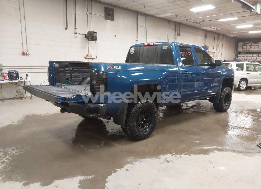 Photo 4 of 2016 Chevrolet Silverado 1500 2LT (VIN 1GCVKREC3GZ378794)