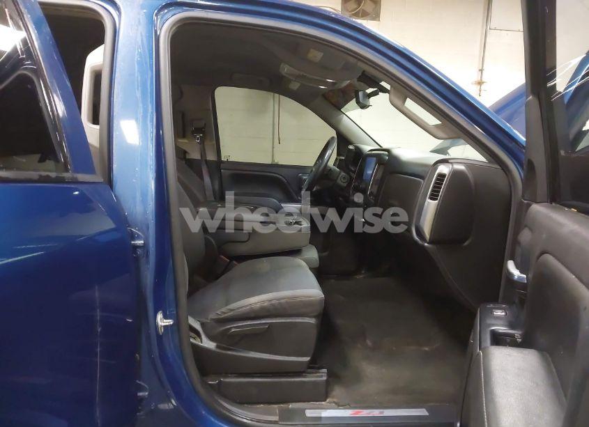 Photo 5 of 2016 Chevrolet Silverado 1500 2LT (VIN 1GCVKREC3GZ378794)