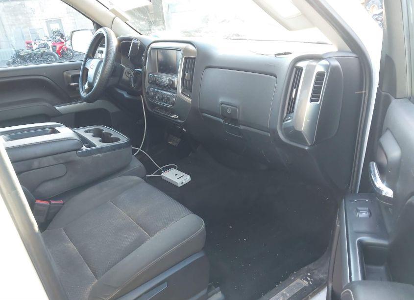 Photo 5 of 2016 Chevrolet Silverado 1500 2LT (VIN 1GCVKREC3GZ380982)