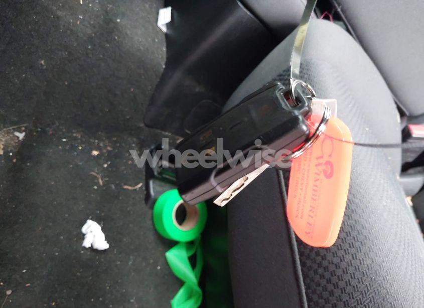 Photo 11 of 2017 Chevrolet Silverado 1500 2LT (VIN 1GCVKREC3HZ183876)