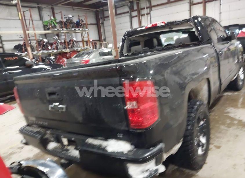 Photo 16 of 2017 Chevrolet Silverado 1500 2LT (VIN 1GCVKREC3HZ183876)